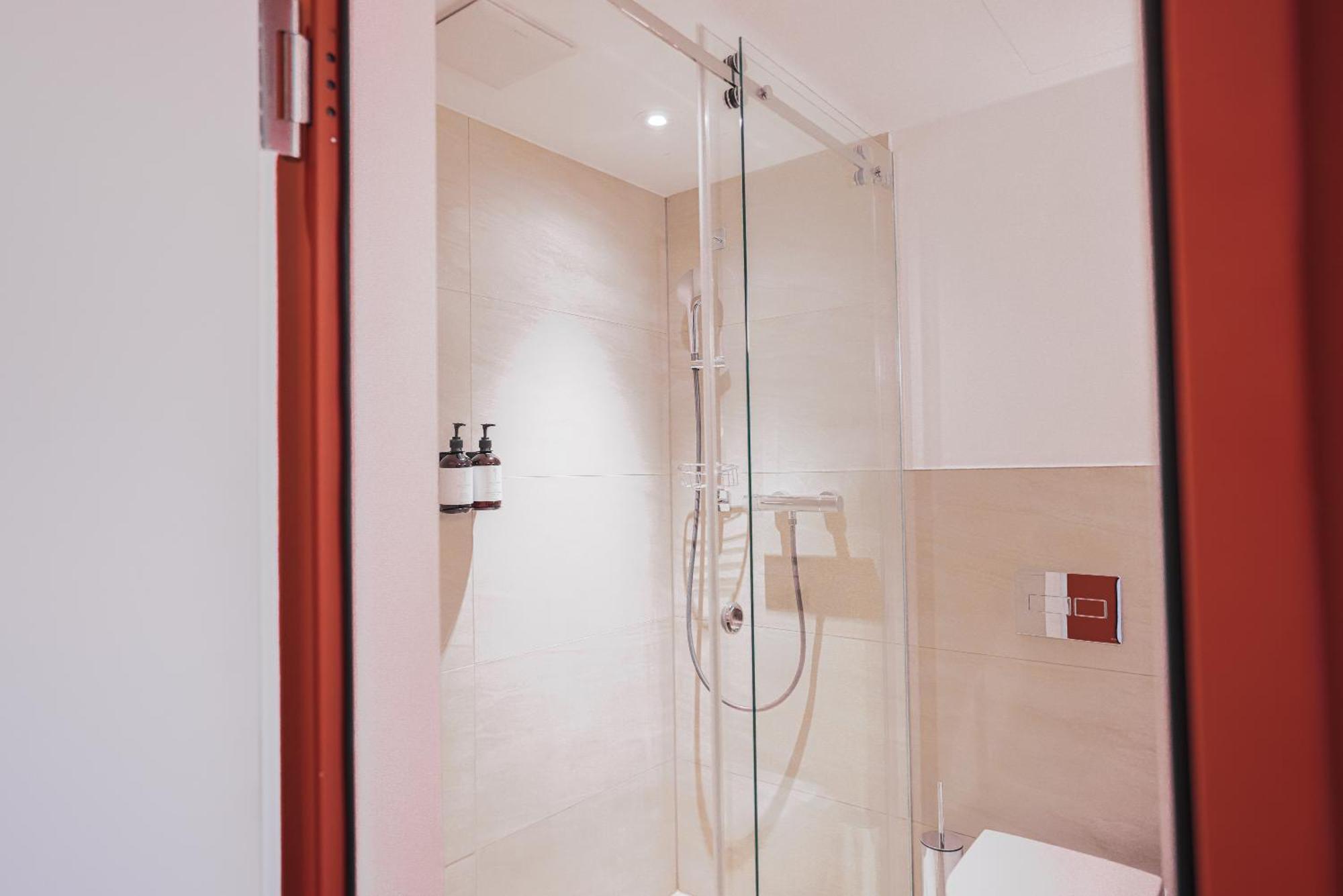 Hotel H'otello B'01