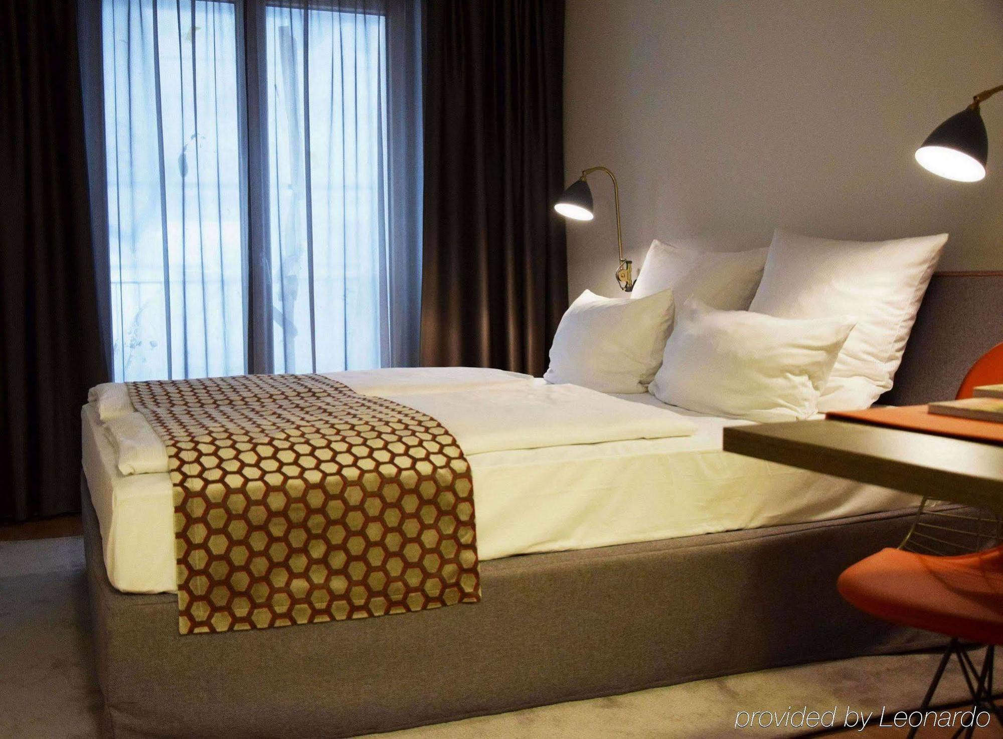 Hotel H'otello B'01